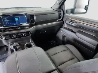 Chevrolet Silverado 1500 2024 4x4 RST 4 puertas Cabina Crew 5.8 pies. SB