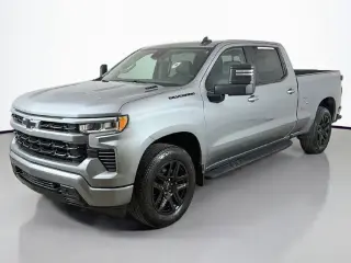 Chevrolet Silverado 1500 2024 4x4 RST 4 puertas Cabina Crew 5.8 pies. SB