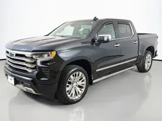 Chevrolet Silverado 1500 2023 4x4 High Country 4 puertas Cabina Crew 5.8 pies. SB