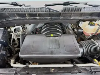 Chevrolet Silverado 1500 2023 4x4 High Country 4 puertas Cabina Crew 5.8 pies. SB