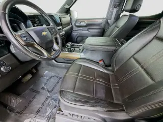 Chevrolet Silverado 1500 2023 4x4 High Country 4 puertas Cabina Crew 5.8 pies. SB