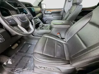 GMC Sierra 1500 2022 4x4 Denali 4 puertas Cabina Crew 5.8 pies. SB