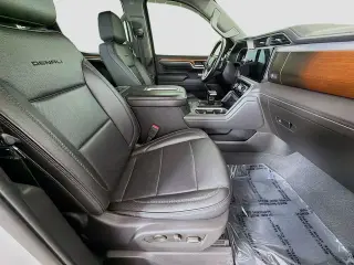 GMC Sierra 1500 2022 4x4 Denali 4 puertas Cabina Crew 5.8 pies. SB