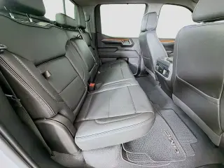 GMC Sierra 1500 2022 4x4 Denali 4 puertas Cabina Crew 5.8 pies. SB