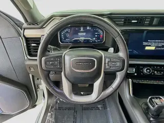 GMC Sierra 1500 2022 4x4 Denali 4 puertas Cabina Crew 5.8 pies. SB