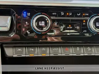 GMC Sierra 1500 2022 4x4 Denali 4 puertas Cabina Crew 5.8 pies. SB
