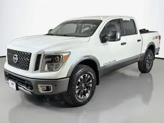 Nissan Titan 2018 4x4 PRO-4X 4 puertas Cabina Crew