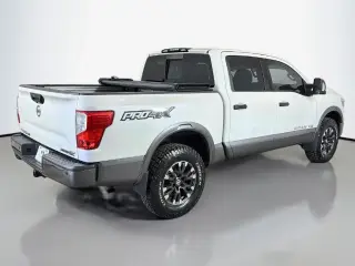 Nissan Titan 2018 4x4 PRO-4X 4 puertas Cabina Crew