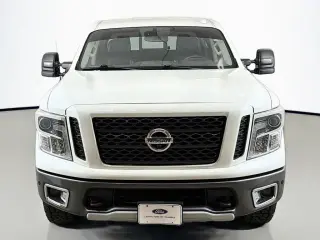 Nissan Titan 2018 4x4 PRO-4X 4 puertas Cabina Crew