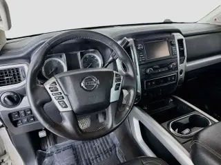 Nissan Titan 2018 4x4 PRO-4X 4 puertas Cabina Crew