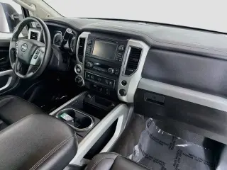 Nissan Titan 2018 4x4 PRO-4X 4 puertas Cabina Crew