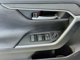 Toyota RAV4 Híbrido 2022 AWD XSE 4 puertas SUV