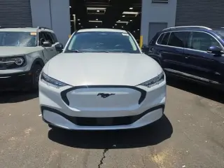 Ford Mustang Mach-E 2023 Select 4 puertas SUV