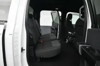 Ford F-150 2025 4x4 STX 4 puertas SuperCrew 5.5 ft. Caja Corta