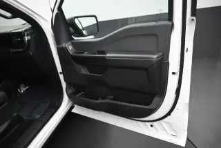Ford F-150 2025 4x4 STX 4 puertas SuperCrew 5.5 ft. Caja Corta
