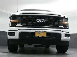 Ford F-150 2025 4x4 STX 4 puertas SuperCrew 5.5 ft. Caja Corta