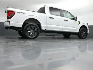 Ford F-150 2025 4x4 STX 4 puertas SuperCrew 5.5 ft. Caja Corta