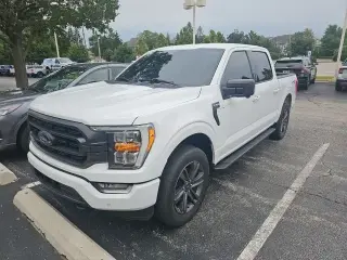 Ford F-150 2023 4x4 XLT 4 puertas SuperCrew 5.5 pies. Caja corta