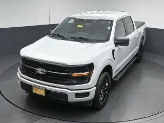 Ford F-150 2024 4x4 XLT 4 puertas SuperCrew 6.5 pies. SB