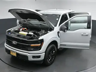Ford F-150 2024 4x4 XLT 4 puertas SuperCrew 6.5 pies. SB