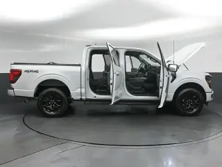 Ford F-150 2024 4x4 XLT 4 puertas SuperCrew 6.5 pies. SB