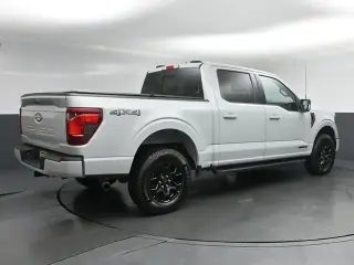 Ford F-150 2024 4x4 XLT 4 puertas SuperCrew 6.5 pies. SB