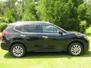 2018 Nissan Rogue SV SUV