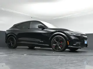Ford Mustang Mach-E 2025 AWD GT 4 puertas SUV