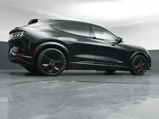 Ford Mustang Mach-E 2025 AWD GT 4 puertas SUV
