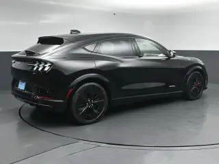 Ford Mustang Mach-E 2025 AWD GT 4 puertas SUV