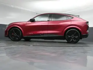 Ford Mustang Mach-E 2025 AWD GT 4 puertas SUV