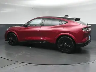 Ford Mustang Mach-E 2025 AWD GT 4 puertas SUV