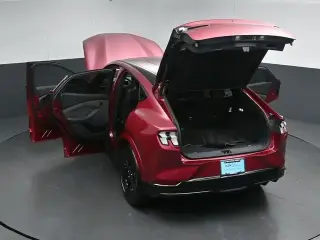 Ford Mustang Mach-E 2025 AWD GT 4 puertas SUV