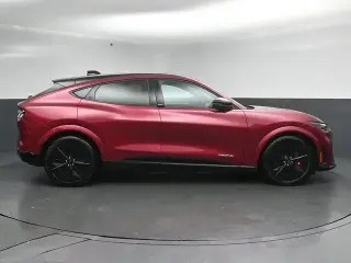 Ford Mustang Mach-E 2025 AWD GT 4 puertas SUV