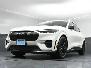 Ford Mustang Mach-E 2025 AWD GT 4 puertas SUV