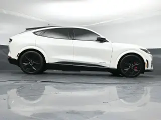 Ford Mustang Mach-E 2025 AWD GT 4 puertas SUV