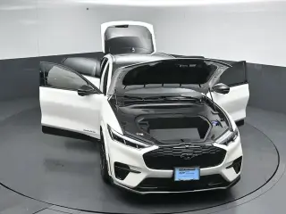 Ford Mustang Mach-E 2025 AWD GT 4 puertas SUV