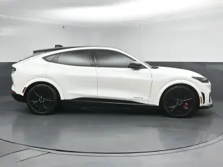 Ford Mustang Mach-E 2025 AWD GT 4 puertas SUV