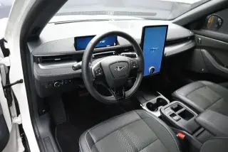 Ford Mustang Mach-E 2025 AWD GT 4 puertas SUV