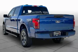 Ford F-150 2025 4x4 STX 4 puertas SuperCrew 5.5 pies. SB