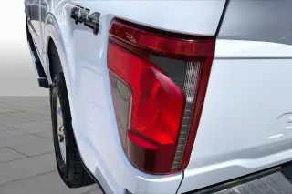 Ford F-150 2024 4x4 XLT 4 puertas SuperCrew 5.5 pies. SB
