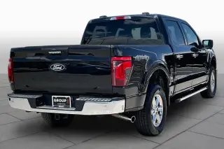 Ford F-150 2024 4x4 XLT 4 puertas SuperCrew 5.5 pies. SB