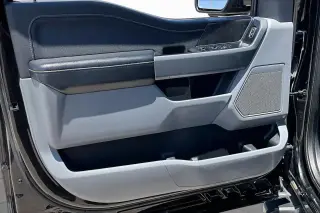 Ford F-150 2024 4x4 XLT 4 puertas SuperCrew 5.5 pies. SB