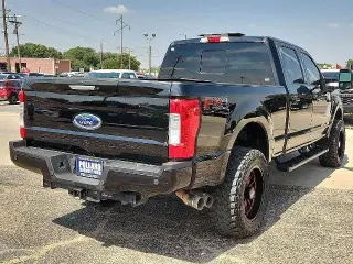 Ford F-250 Super Duty 2019 4x4 Lariat 4 puertas Cabina Crew 6.8 pies. Caja Pickup