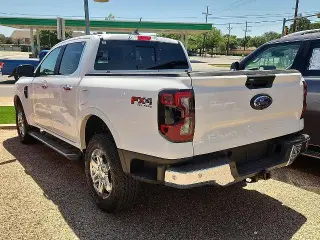 Ford Ranger 2024 4x4 Lariat 4 puertas SuperCrew 5.0 pies SB