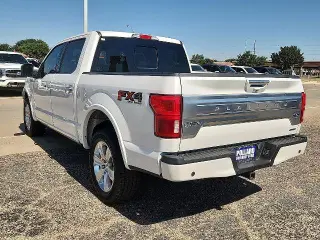Ford F-150 2019 4x4 Platinum 4 puertas SuperCrew 5.5 pies SB