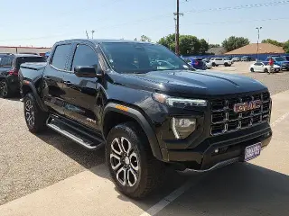GMC Canyon 2024 4x4 AT4 4 puertas Cabina Crew 5 pies. SB