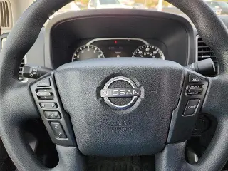 Nissan Frontier 2024 4x2 S 4 puertas Cabina Crew 5 pies. SB