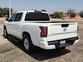 Nissan Frontier 2024 4x2 S 4 puertas Cabina Crew 5 pies. SB