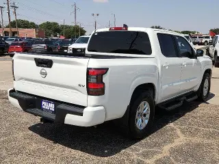 Nissan Frontier 2024 4x2 S 4 puertas Cabina Crew 5 pies. SB